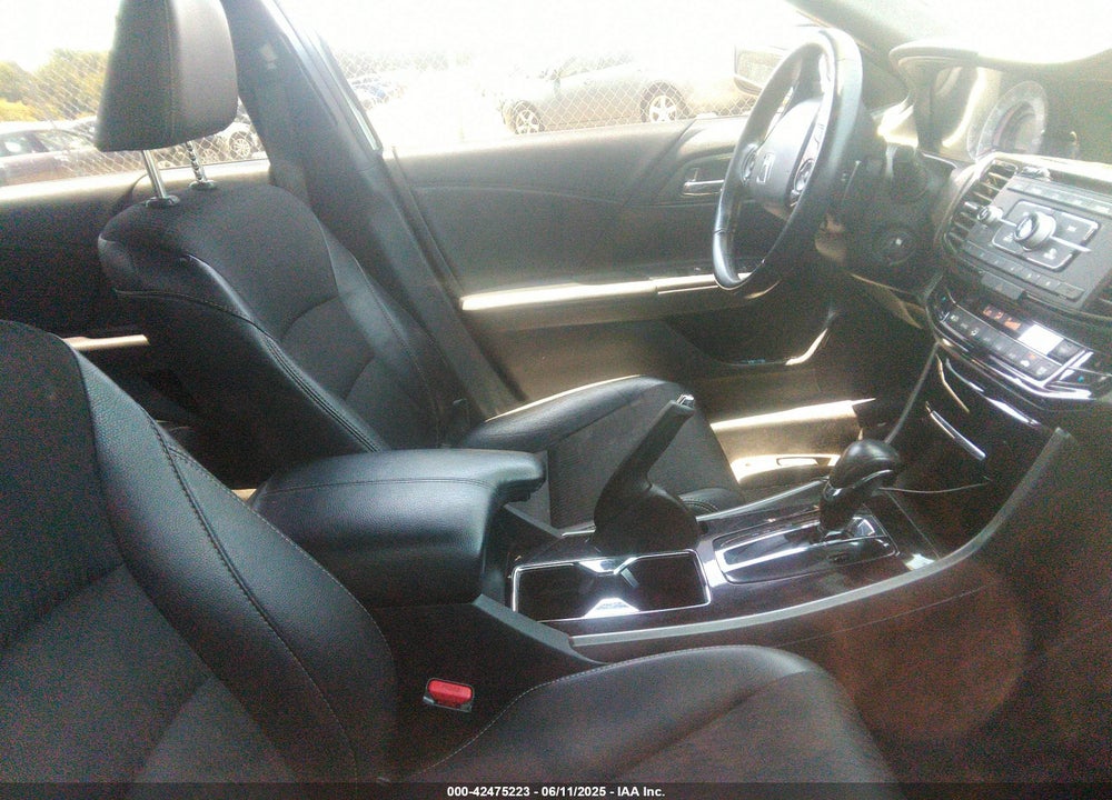 2017 HONDA ACCORD VIN: 1HGCR2F5XHA078827