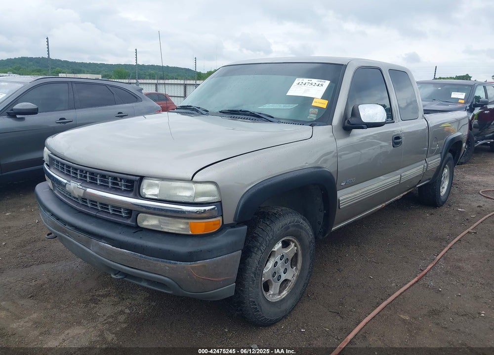 2001 CHEVROLET SILVERADO 1500 LS VIN: 2GCEK19T011248824