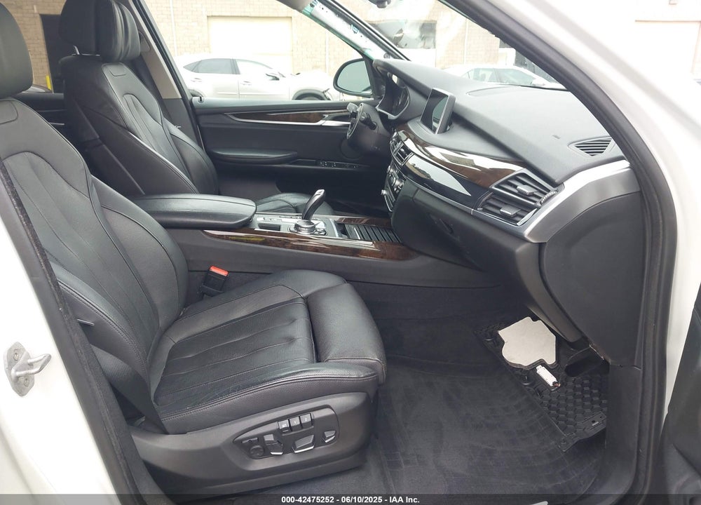 2015 BMW X5 VIN: 5UXKR0C59F0K64198