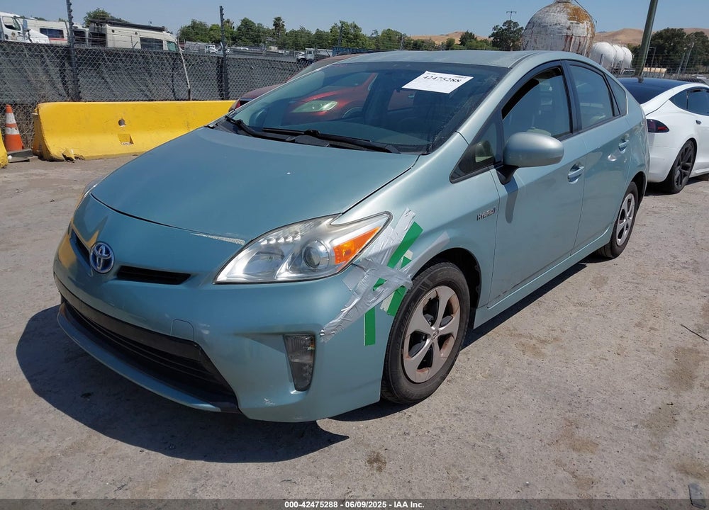 2013 TOYOTA PRIUS TWO VIN: JTDKN3DU4D5585599