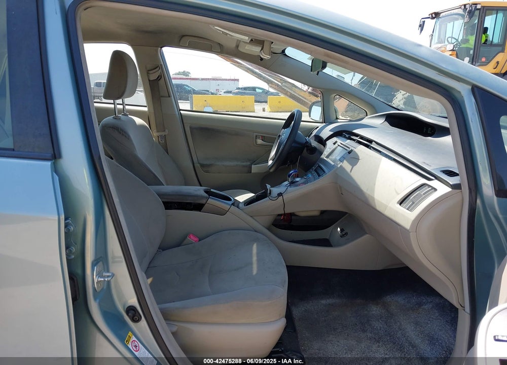 2013 TOYOTA PRIUS TWO VIN: JTDKN3DU4D5585599