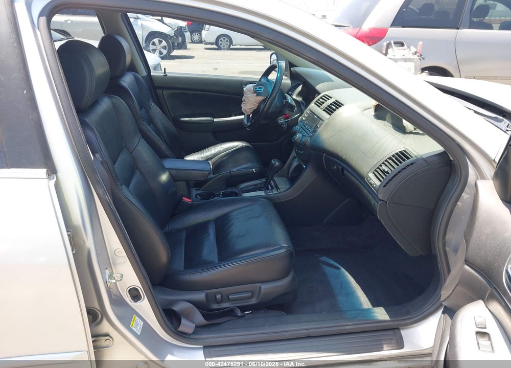 2003 HONDA ACCORD 3.0 EX VIN: 1HGCM66513A009801