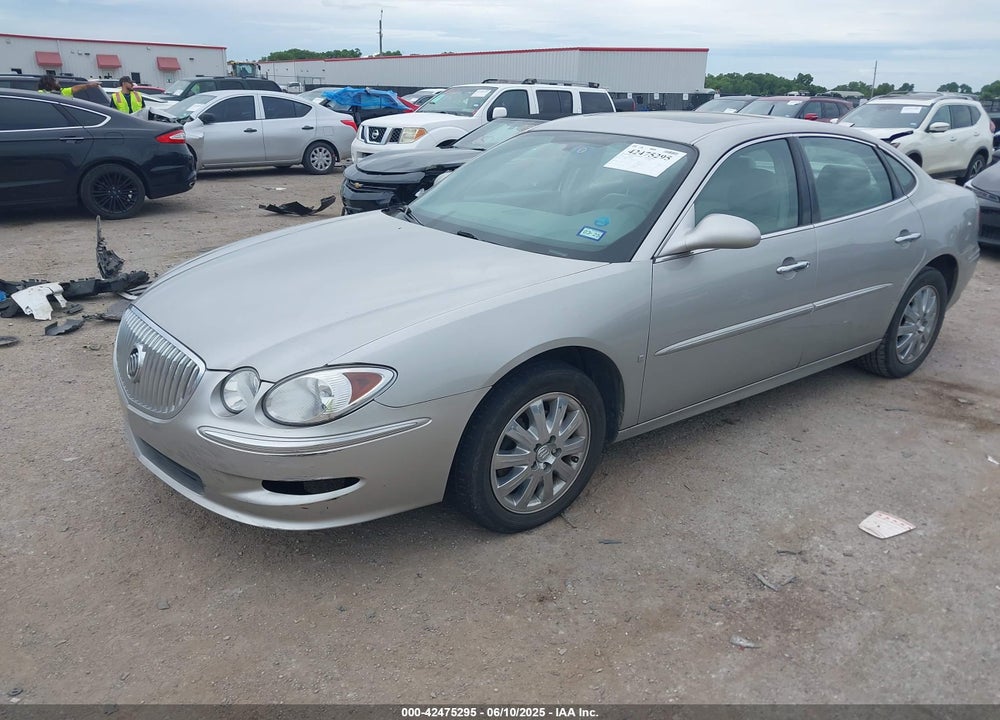 2008 BUICK LACROSSE VIN: 2G4WD582181189187