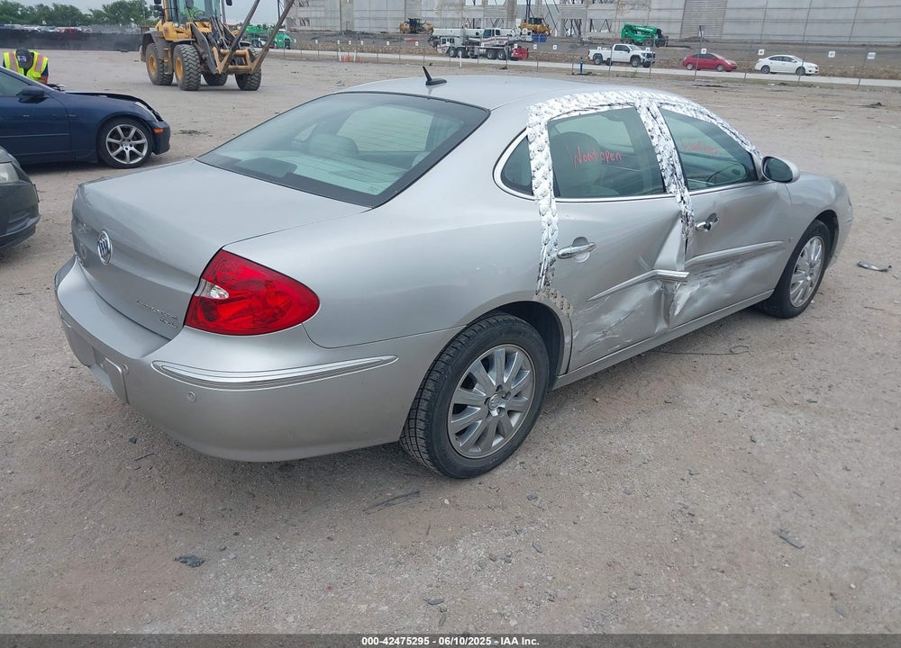 2008 BUICK LACROSSE VIN: 2G4WD582181189187