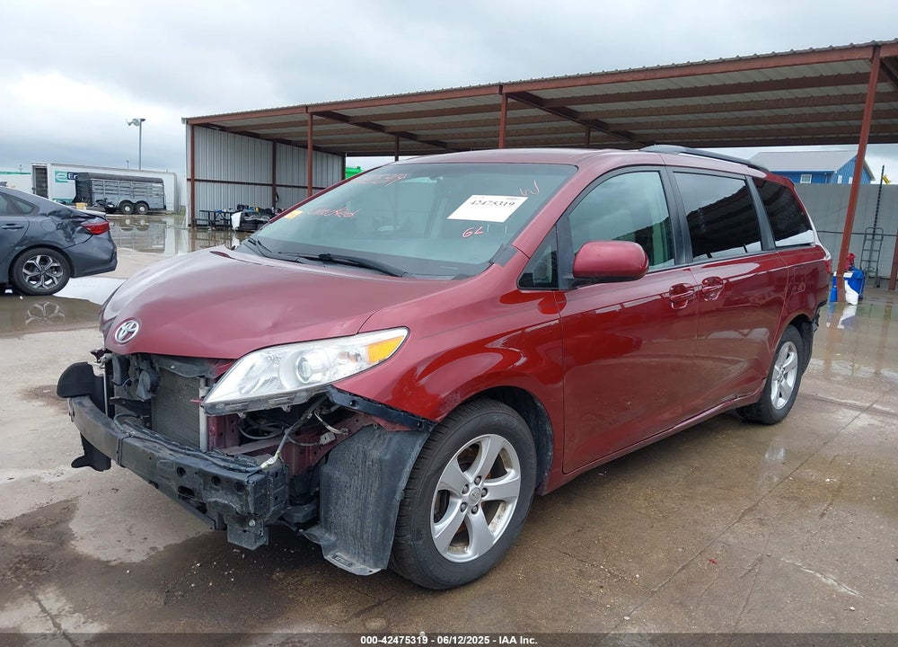 2017 TOYOTA SIENNA LE 8 PASSENGER VIN: 5TDKZ3DC6HS881607