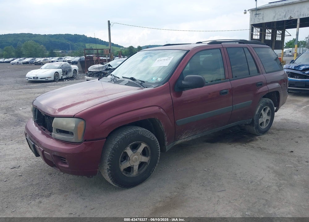 2005 CHEVROLET TRAILBLAZER LS VIN: 1GNDT13S052356270