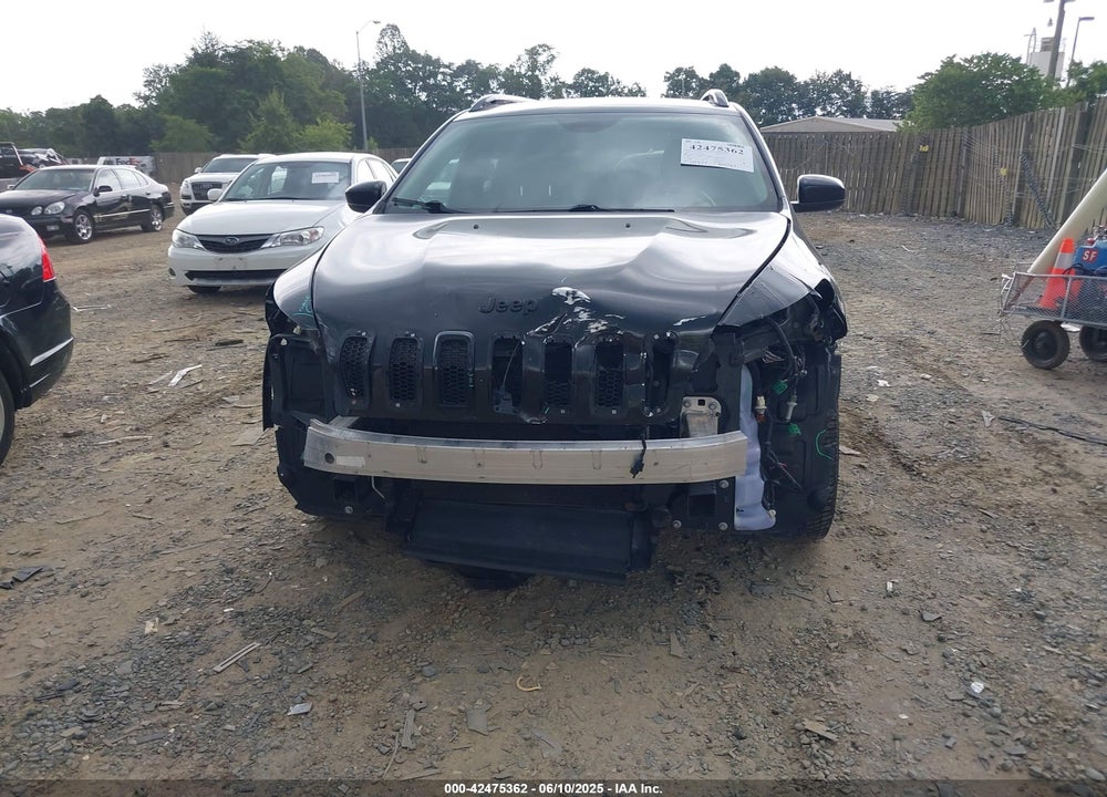 2015 JEEP CHEROKEE VIN: 1C4PJLCB2FW770703