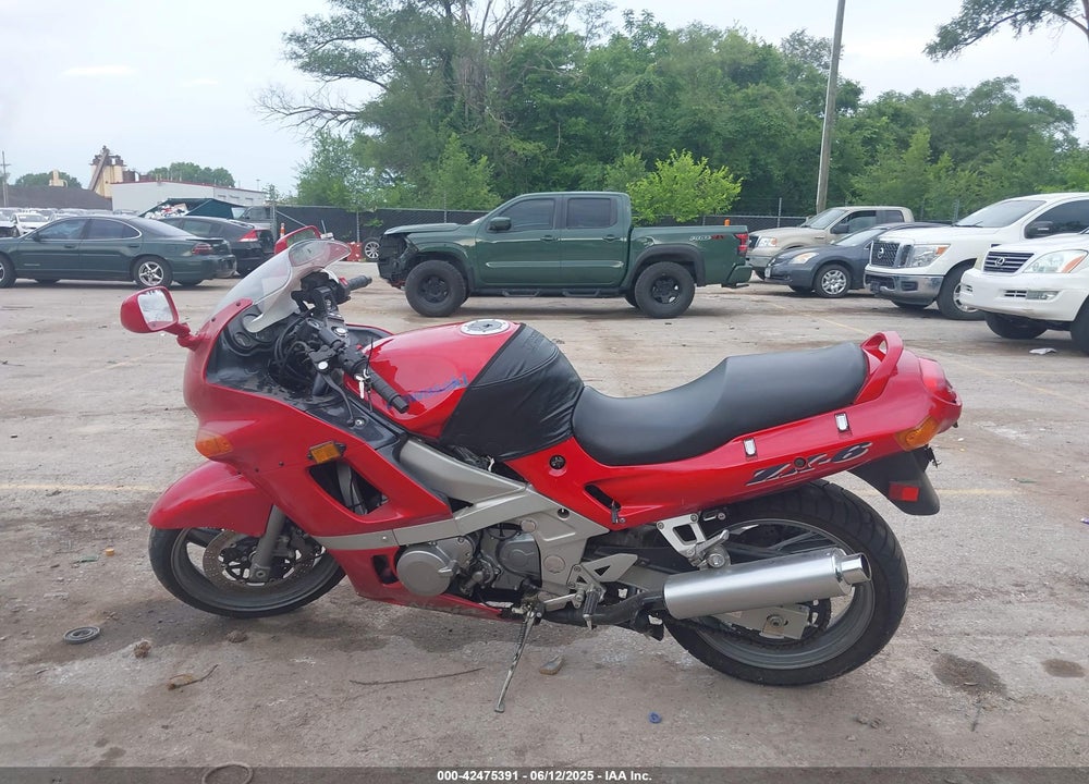 1999 KAWASAKI ZX600 E VIN: JKAZX4E12XB514808