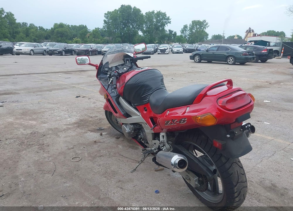 1999 KAWASAKI ZX600 E VIN: JKAZX4E12XB514808