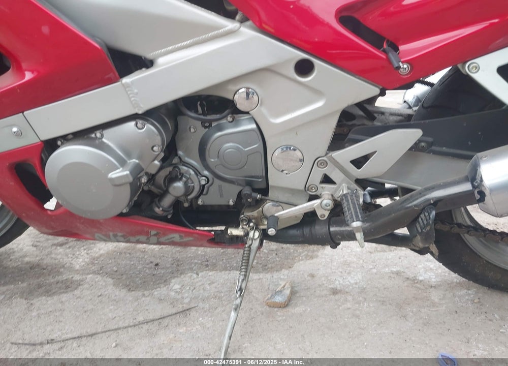 1999 KAWASAKI ZX600 E VIN: JKAZX4E12XB514808