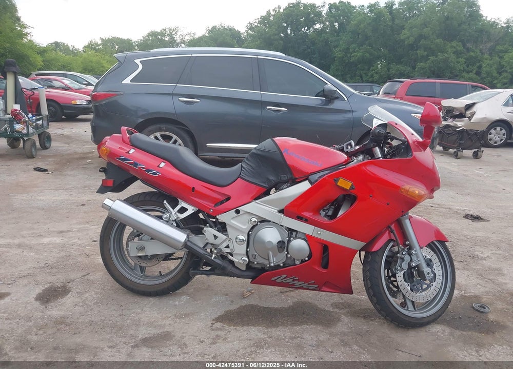 1999 KAWASAKI ZX600 E VIN: JKAZX4E12XB514808