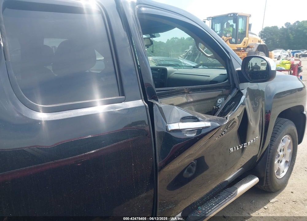 2011 CHEVROLET SILVERADO 1500 VIN: 1GCRCSE05BZ329682