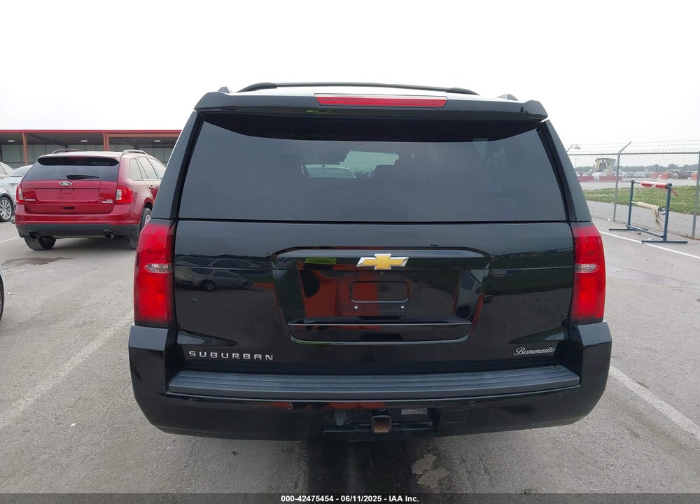 2018 CHEVROLET SUBURBAN VIN: 1GNSKHKC2JR157624