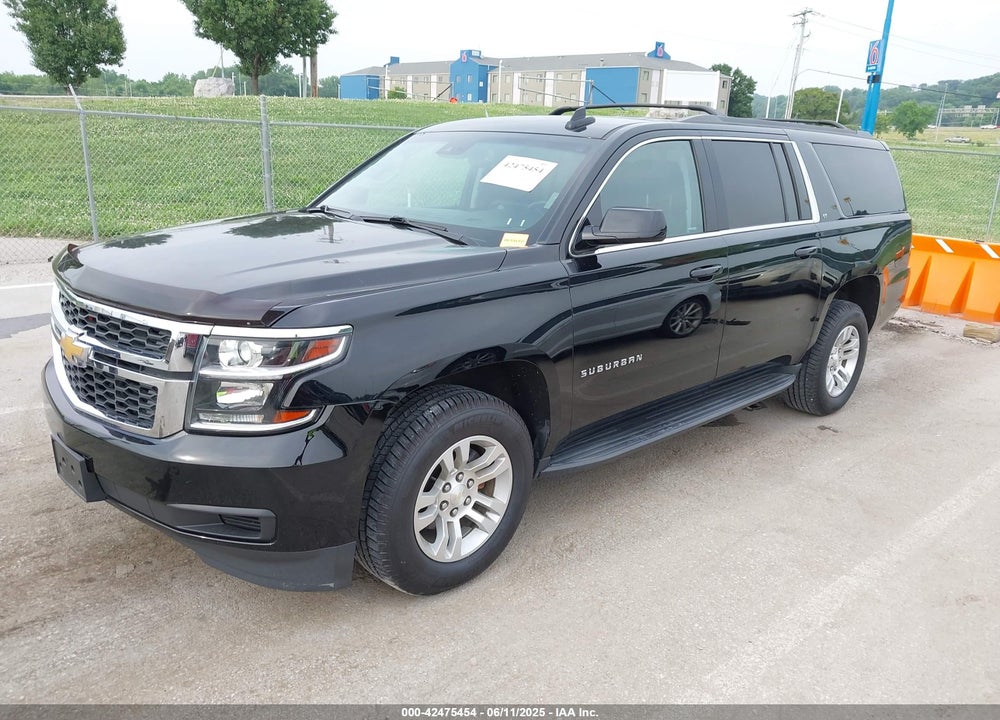 2018 CHEVROLET SUBURBAN VIN: 1GNSKHKC2JR157624