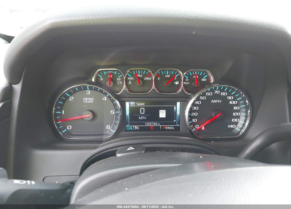 2018 CHEVROLET SUBURBAN VIN: 1GNSKHKC2JR157624