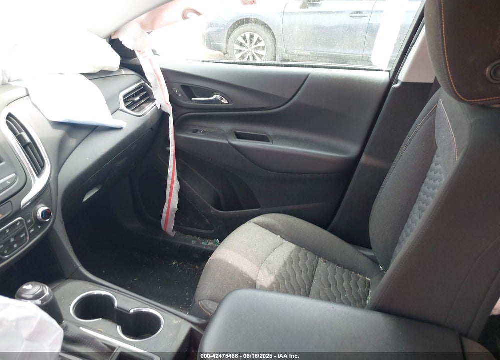 2021 CHEVROLET EQUINOX VIN: 2GNAXUEV4M6112509