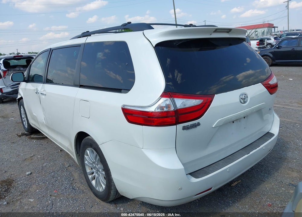 2016 TOYOTA SIENNA XLE PREMIUM 8 PASSENGER VIN: 5TDYK3DC4GS745554