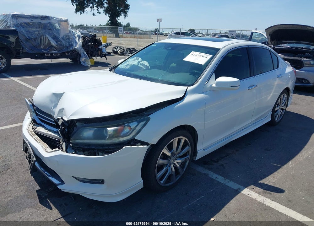 2014 HONDA ACCORD VIN: 1HGCR3F85EA007904