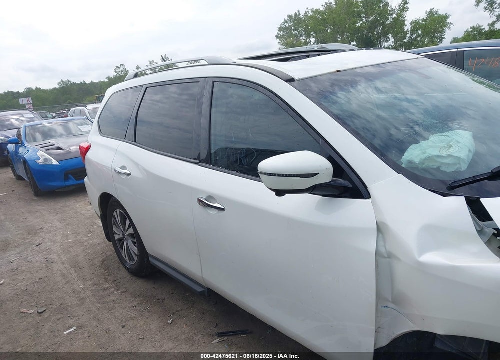 2017 NISSAN PATHFINDER VIN: 5N1DR2MM9HC642769