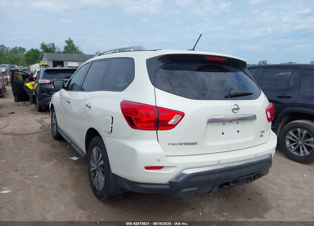 2017 NISSAN PATHFINDER VIN: 5N1DR2MM9HC642769