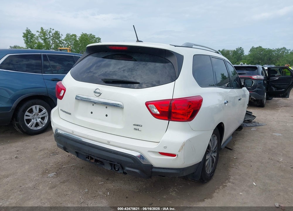 2017 NISSAN PATHFINDER VIN: 5N1DR2MM9HC642769