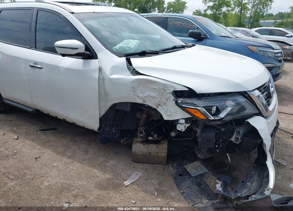 2017 NISSAN PATHFINDER VIN: 5N1DR2MM9HC642769