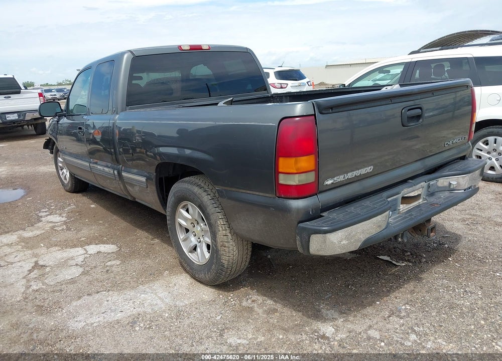 2000 CHEVROLET SILVERADO 1500 LS VIN: 1GCEC19T5YZ346925