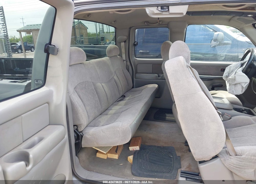 2000 CHEVROLET SILVERADO 1500 LS VIN: 1GCEC19T5YZ346925