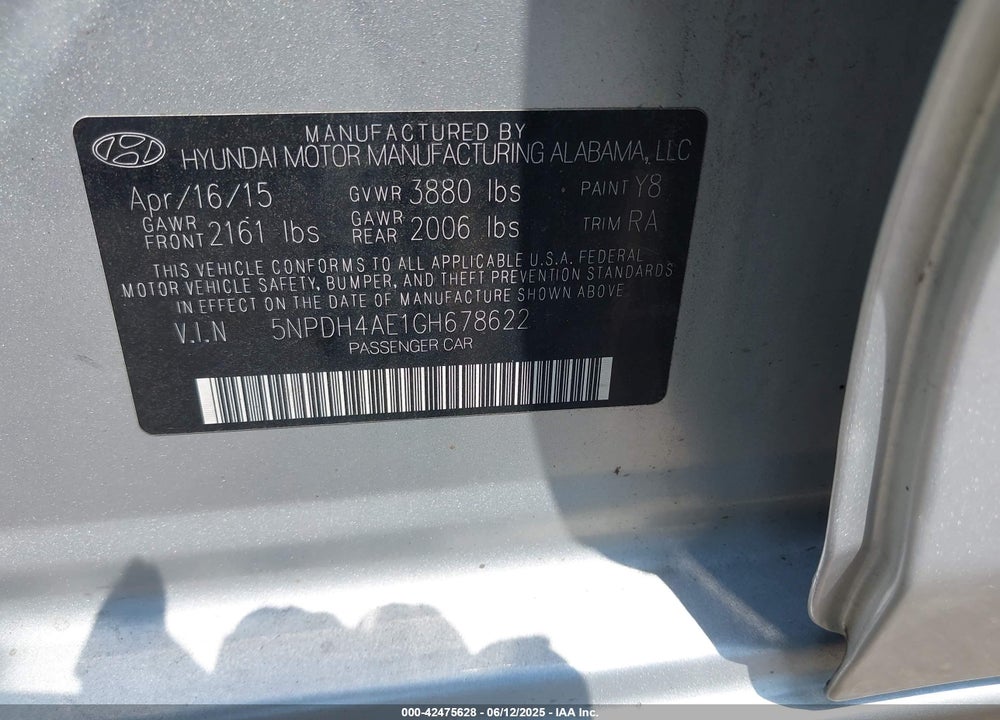 2016 HYUNDAI ELANTRA VIN: 5NPDH4AE1GH678622