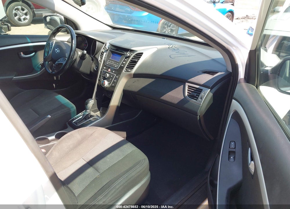2016 HYUNDAI ELANTRA GT VIN: KMHD35LH6GU269464