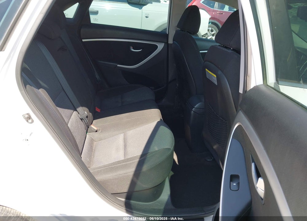 2016 HYUNDAI ELANTRA GT VIN: KMHD35LH6GU269464