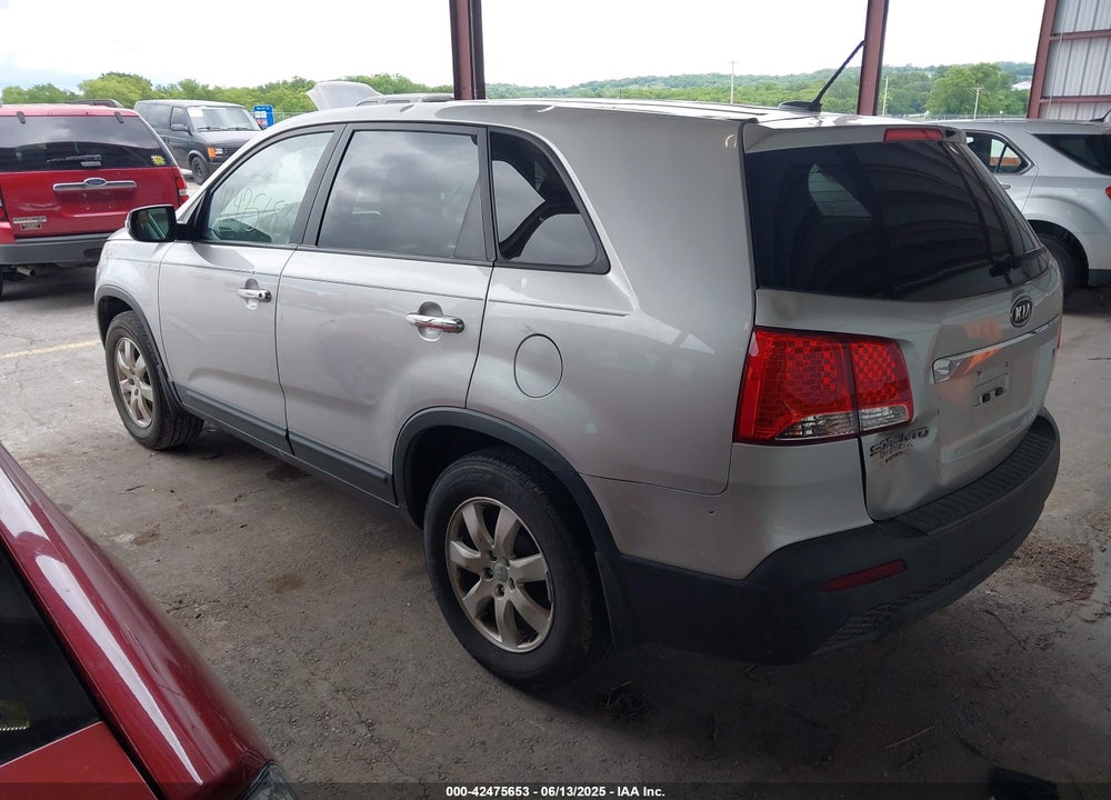 2013 KIA SORENTO LX VIN: 5XYKT3A16DG336986
