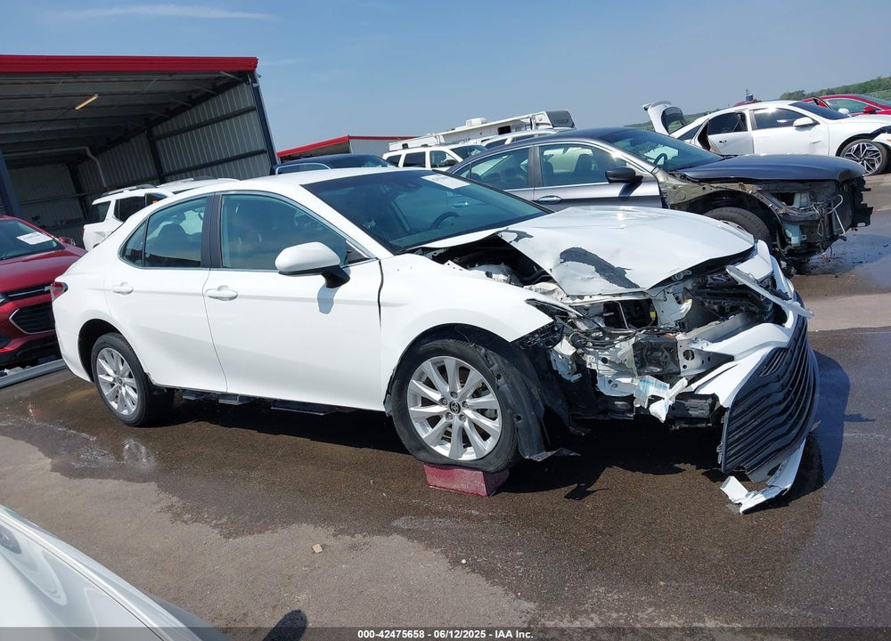 2020 TOYOTA CAMRY LE VIN: 4T1C11AK1LU960615