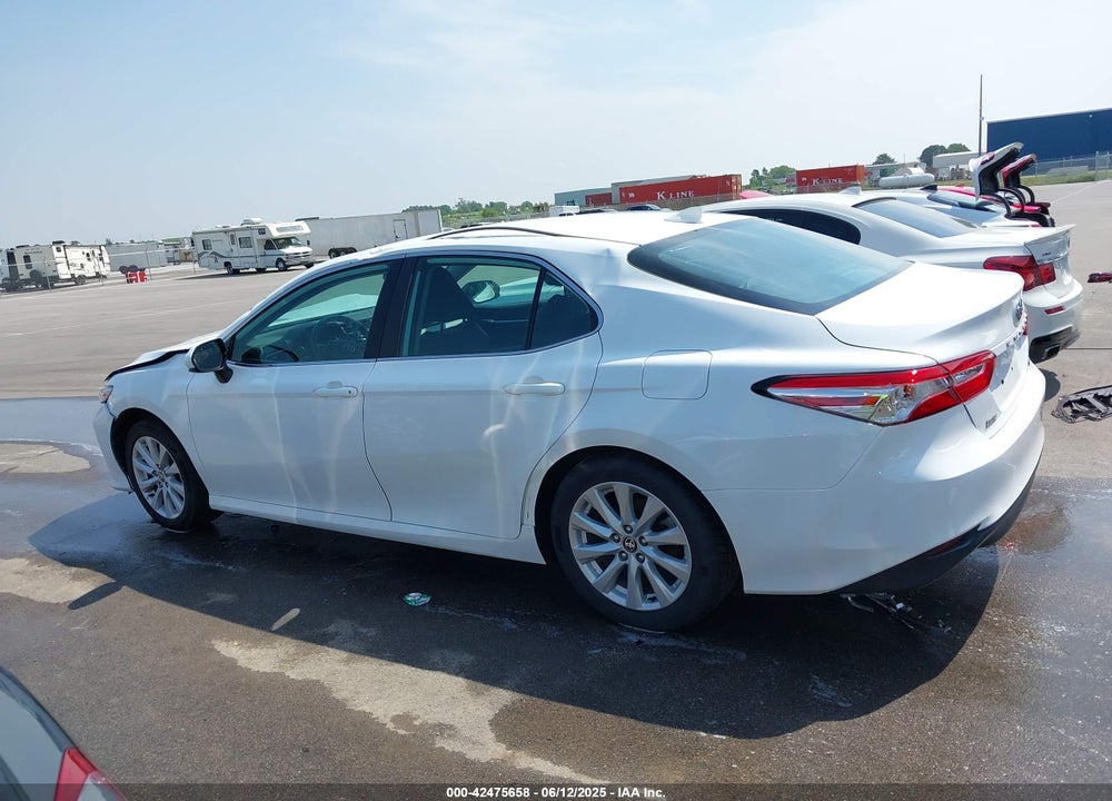 2020 TOYOTA CAMRY LE VIN: 4T1C11AK1LU960615