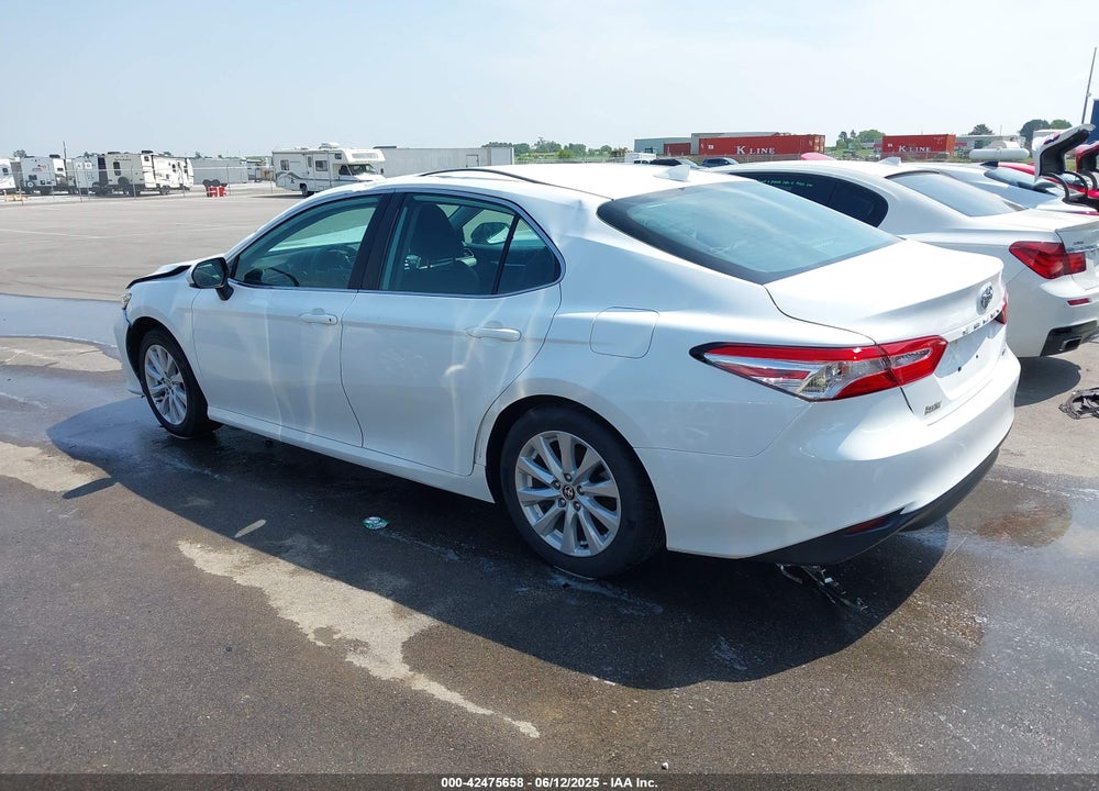 2020 TOYOTA CAMRY LE VIN: 4T1C11AK1LU960615