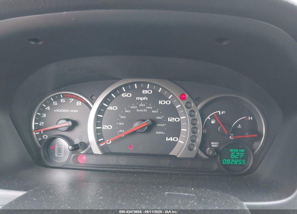 2005 HONDA PILOT VIN: 2HKYF18475H512928