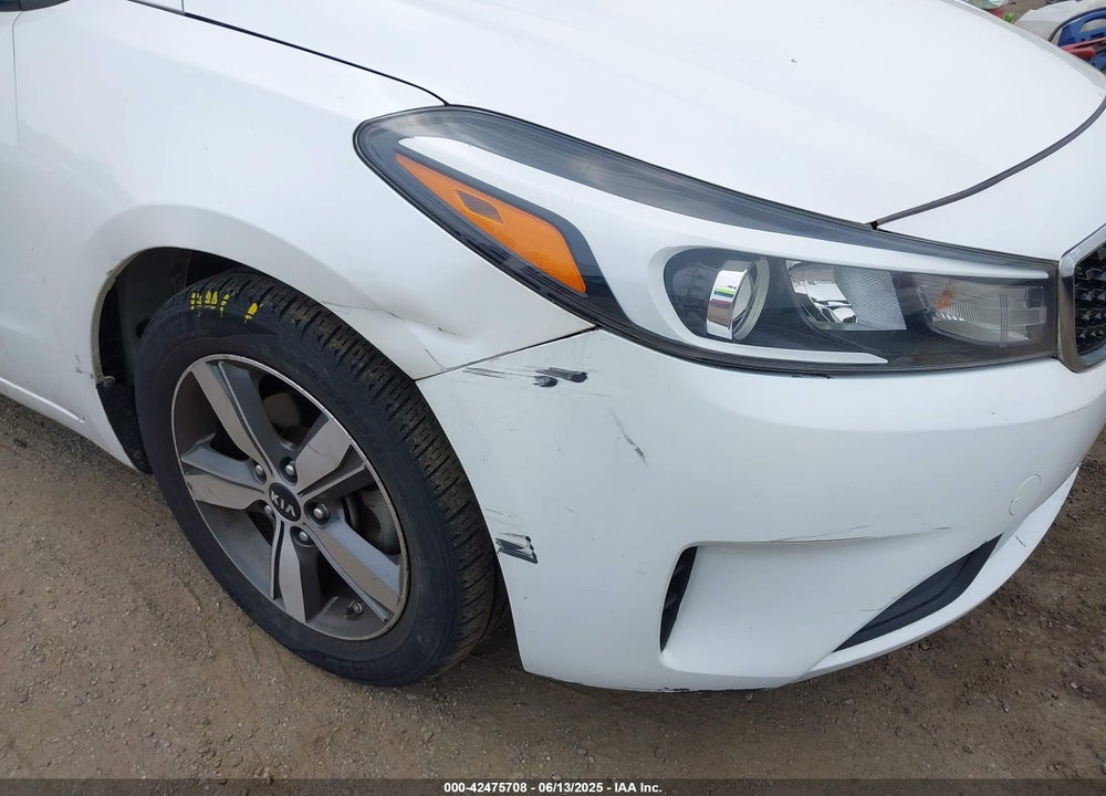 2018 KIA FORTE LX VIN: 3KPFL4A7XJE265635