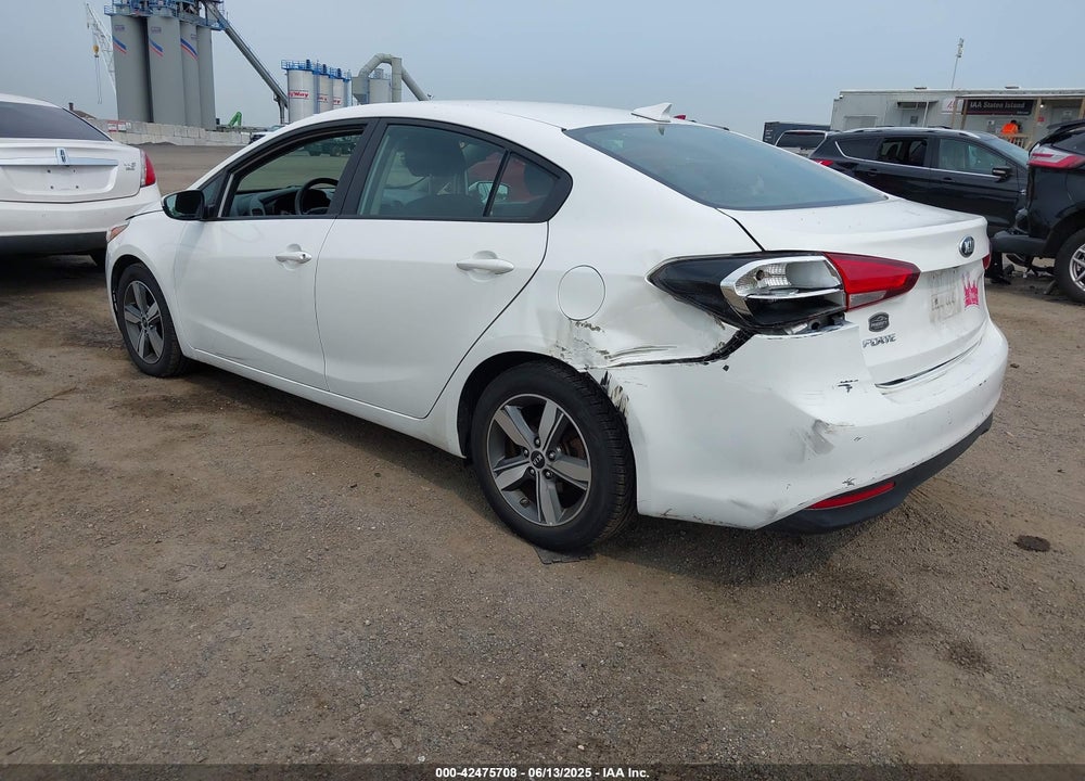 2018 KIA FORTE LX VIN: 3KPFL4A7XJE265635