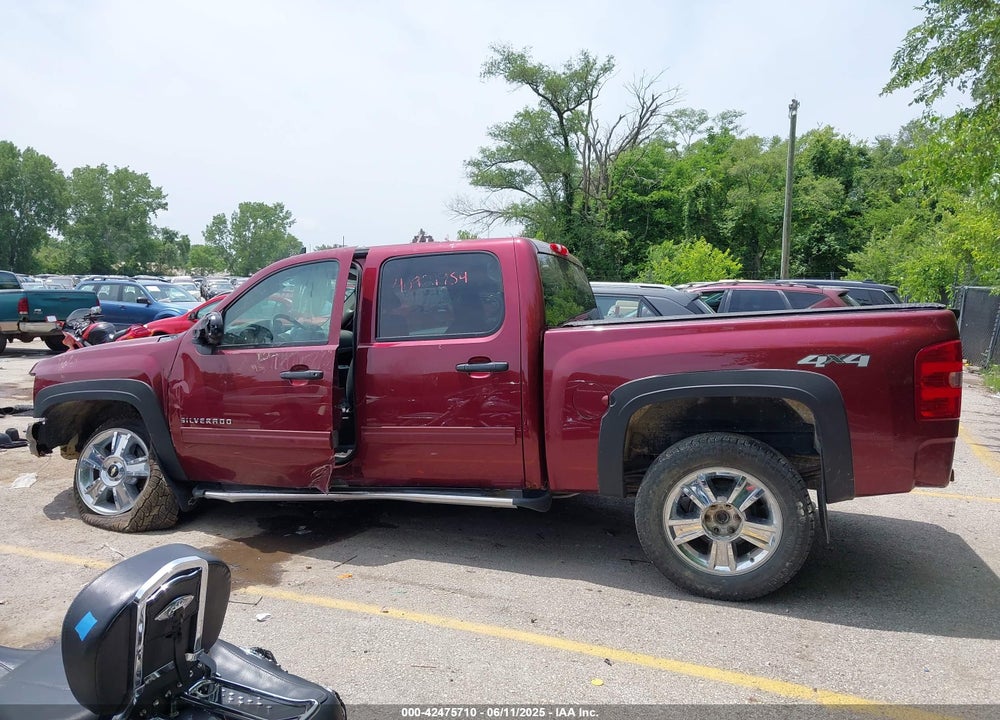 2013 CHEVROLET SILVERADO VIN: 3GCPKSE70DG331060