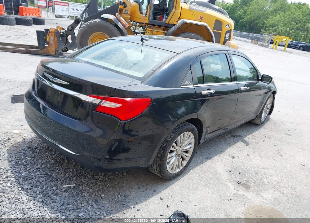 2012 CHRYSLER 200 VIN: 1C3CCBCBXCN164879
