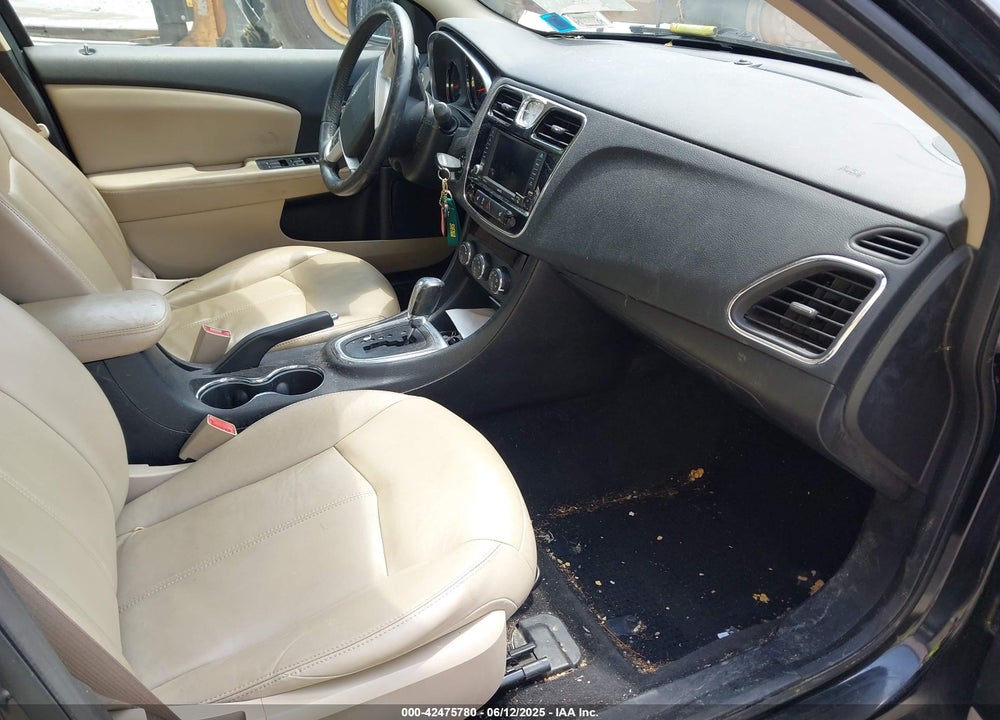 2012 CHRYSLER 200 VIN: 1C3CCBCBXCN164879