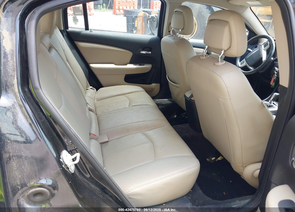 2012 CHRYSLER 200 VIN: 1C3CCBCBXCN164879