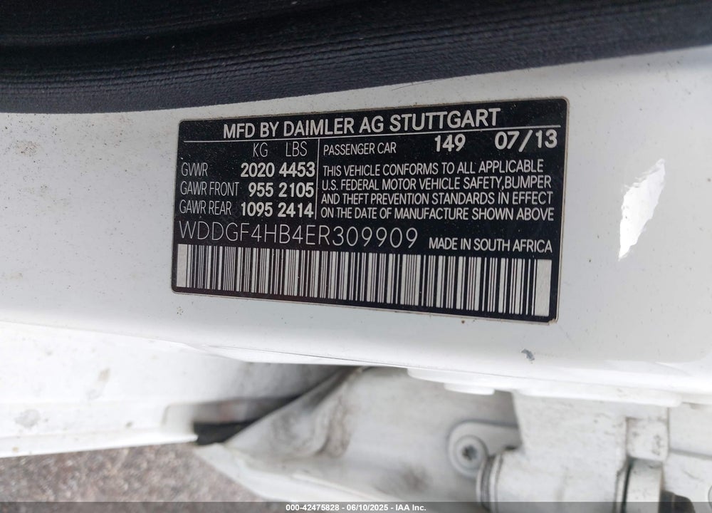 2014 MERCEDES-BENZ C 250 VIN: WDDGF4HB4ER309909