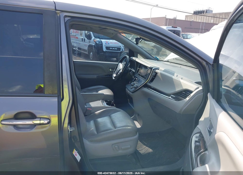 2019 TOYOTA SIENNA VIN: 5TDYZ3DC1KS016206