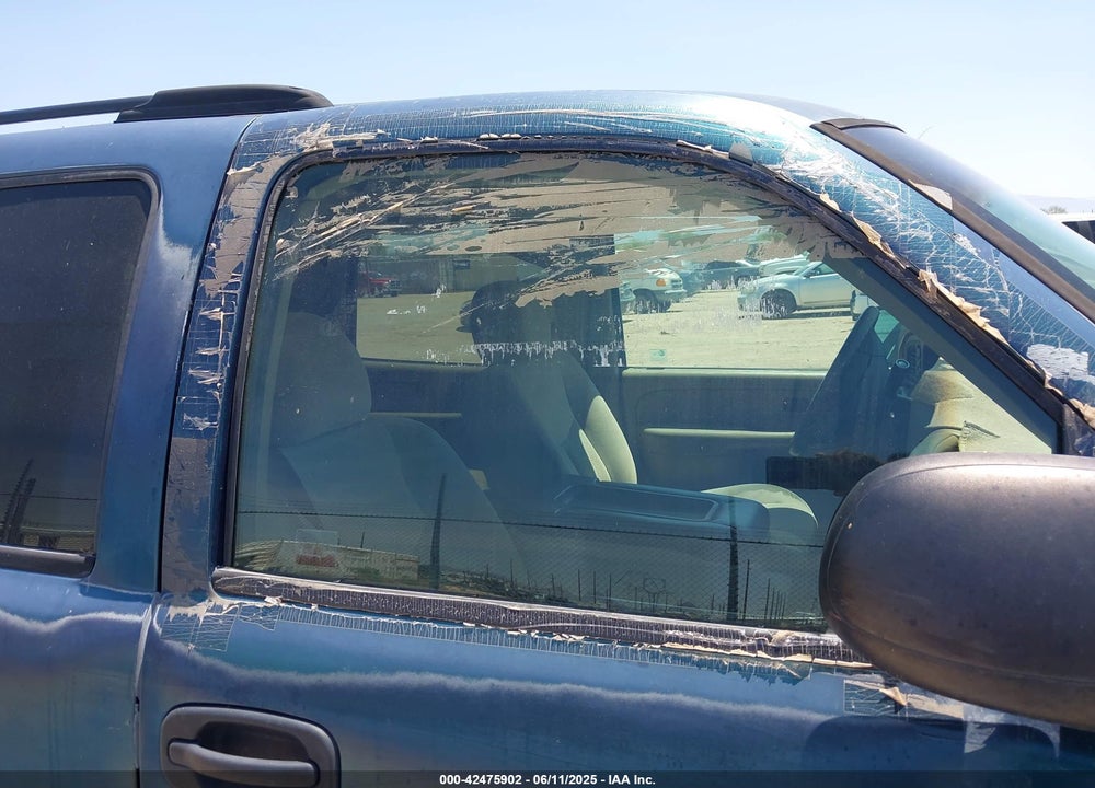 2005 CHEVROLET TAHOE LS VIN: 1GNEK13TX5R209333