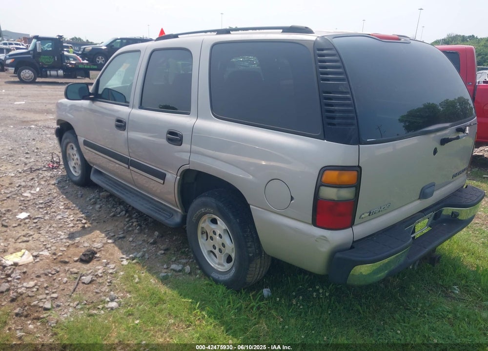 2005 CHEVROLET TAHOE LS VIN: 1GNEK13T15J110947