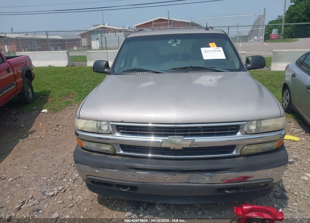 2005 CHEVROLET TAHOE LS VIN: 1GNEK13T15J110947