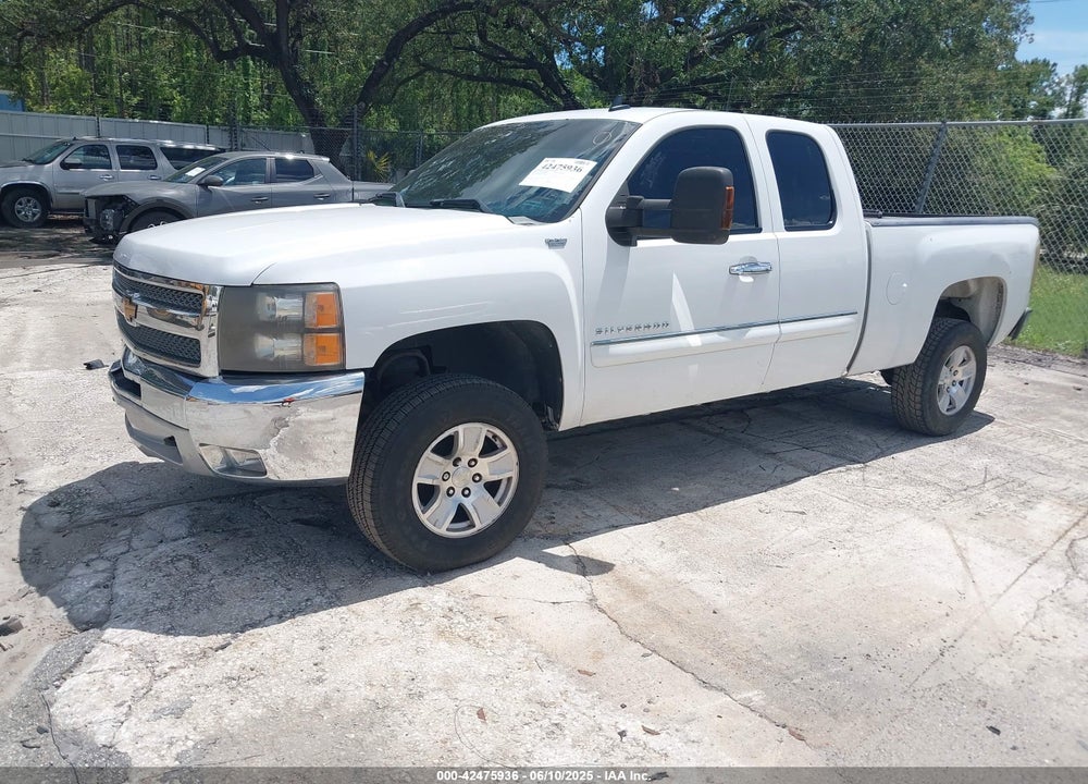 2013 CHEVROLET SILVERADO 1500 LT VIN: 1GCRKSE76DZ168195