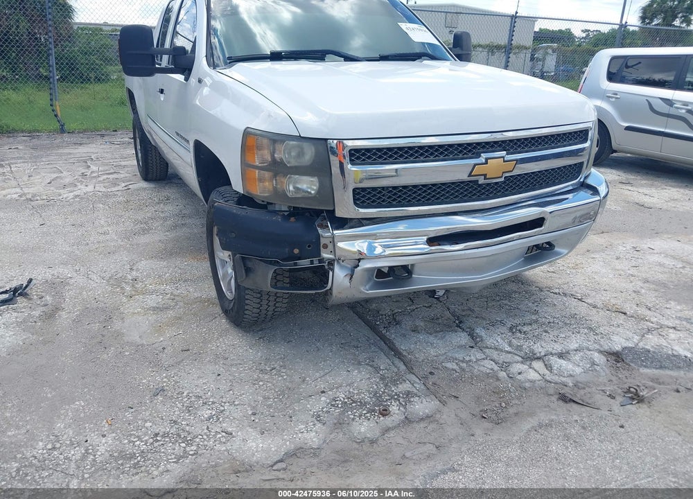 2013 CHEVROLET SILVERADO 1500 LT VIN: 1GCRKSE76DZ168195