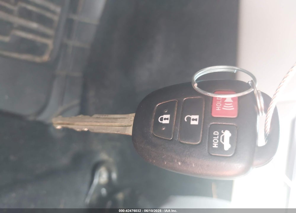2012 TOYOTA CAMRY LE VIN: 4T1BF1FKXCU192137